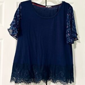 Top Maurice’s shirt woman size xlarge navy blue butterfly sleeves